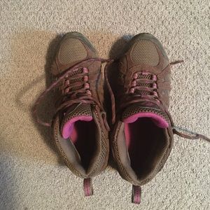 Columbia hiking boots
